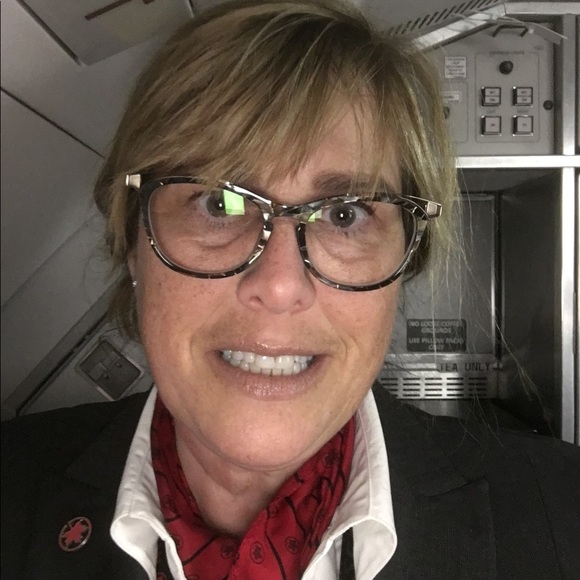 Meet your Posher, Darlene - Picture 1 of 1